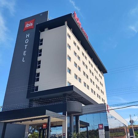 Hotel Ibis Nova Serrana Exterior foto