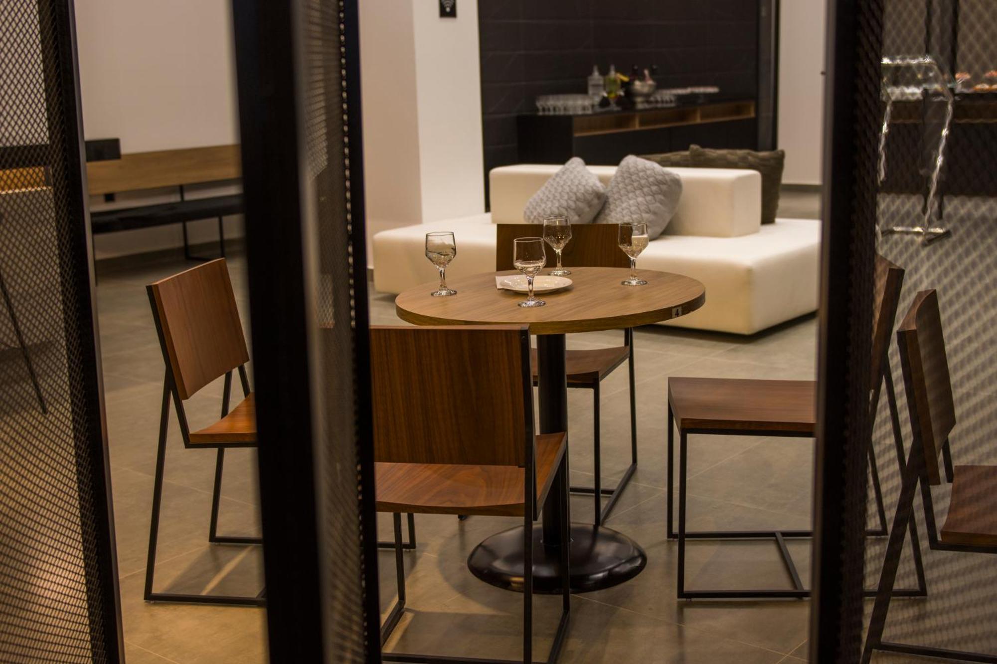 Ibis Nova Serrana Exterior foto